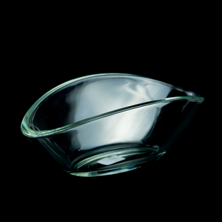 Petit vase en verre épais pour de discrets wabi-kusa