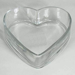 Coupe en verre forme coeur diamètre 20,5cm 